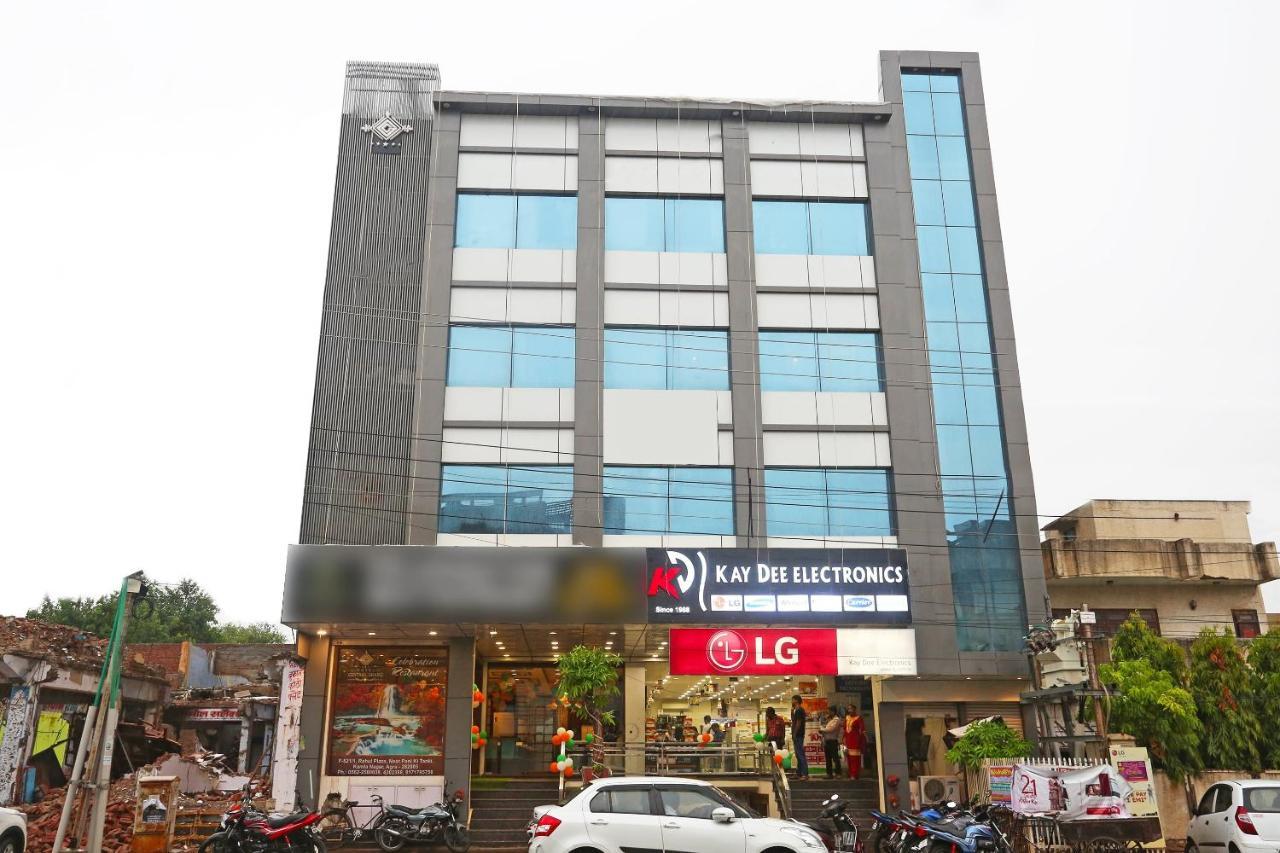 Oyo 18422 Central Grand Belanganj 外观 照片